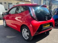 Used Toyota Aygo x-press 69 HP (50 kW) 2015 Red Hatchback