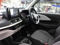 New Suzuki Swift 2025 Pearl  pure white Hatchback