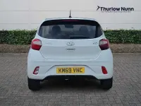 Used Hyundai i10 Premium 67 HP (49 kW) 2020 White Hatchback
