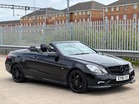 Gebraucht Mercedes E220 170 PS (125 kW) 2011 Schwarz Cabrio