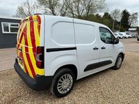 Used Toyota Proace 120 HP (88 kW) 2022 White MPV