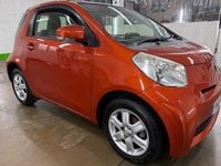 Used Toyota iQ 68 HP (50 kW) 2013 Orange Hatchback