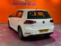 Used VW Golf VII SE 125 HP (91 kW) 2017 White Hatchback