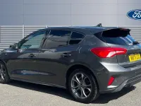 Used Ford Focus ST-Line 125 HP (91 kW) 2021 Grey Hatchback