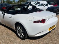 Używany Mazda MX5 131 KM (96 kW) 2015 Biały Kabriolet