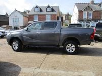 Used Toyota HiLux 150 HP (110 kW) 2017 Grey Pickup