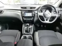Used Nissan Qashqai N-Connecta 110 HP (80 kW) 2018 Red SUV