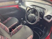 Used Citroën C1 Feel 82 HP (60 kW) 2015 Red Hatchback