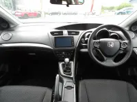 Used Honda Civic SE Plus 120 HP (88 kW) 2015 Red Hatchback