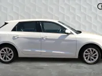 Used Audi A1 Sportback Sport 150 HP (110 kW) 2019 Glacier white Hatchback