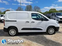 Usado Toyota Proace 2023 Branco Monovolume