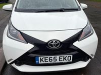 Used Toyota Aygo X-play 69 HP (50 kW) 2016 White Hatchback