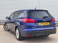 Used Ford Focus Zetec 115 HP (84 kW) 2015 Blue Estate