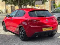 Used Alfa Romeo Giulietta Sprint 150 HP (110 kW) 2015 Alfa red Hatchback