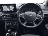 Used Dacia Jogger Extreme 110 HP (80 kW) 2024 Green MPV