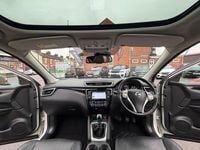 Used Nissan Qashqai N-TEC 2015 White SUV