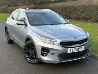 Usado Kia XCeed 160 HP (117 kW) 2021 Prateado SUV