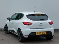 Used Renault Clio Iconic 90 HP (66 kW) 2019 White Hatchback