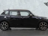 Used Mini Cooper S Exclusive 176 HP (129 kW) 2022 Black Hatchback