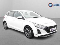 Used Hyundai i20 Advanced 101 HP (74 kW) 2024 White Hatchback