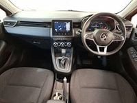 Used Renault Clio V Evolution 145 HP (106 kW) 2023 Orange Hatchback