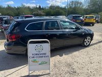 Begagnad Vauxhall Astra SRi 165 HK (121 kW) 2011 Svart Kombi