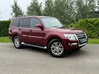 Used Mitsubishi Shogun 2016 Red SUV