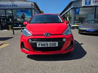 Used Hyundai i10 Premium 87 HP (63 kW) 2019 Red Hatchback