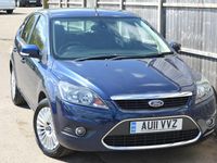 Begagnad Ford Focus Titanium 2011 Blå Halvkombi