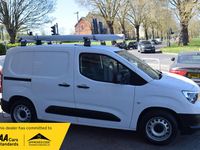 Used Vauxhall Combo Edition 100 HP (73 kW) 2019 White MPV