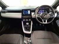 Używany Renault Clio V Techno 90 KM (66 kW) 2023 Szary Hatchback