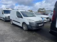 Used Citroën Berlingo 100 HP (73 kW) 2017 White MPV
