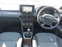 Used Dacia Jogger Extreme 109 HP (80 kW) 2025 Green MPV