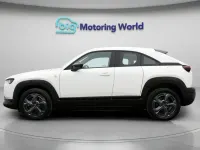 Begagnad Mazda MX30 Prime-Line 170 HK (125 kW) 2024 Vit SUV
