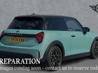 Used Mini Cooper Hatch 154 HP (113 kW) 2024 Green Hatchback