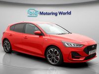 Used Ford Focus ST-Line X 125 HP (91 kW) 2023 Red Hatchback