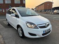 Used Vauxhall Zafira 115 HP (84 kW) 2013 White MPV