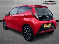 Gebraucht Toyota Aygo X-plore 71 PS (52 kW) 2018 Rot Kleinwagen