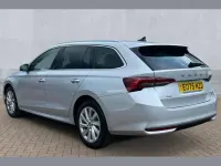 Usado Skoda Octavia SE L 147 CV (108 kW) 2025 Plateado Familiar