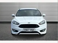 Gebraucht Ford Focus ST-Line 125 PS (91 kW) 2017 Weiß Kleinwagen