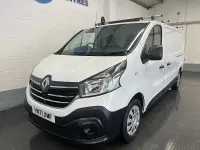 Begagnad Renault Trafic Business 2021 Vit Minibuss
