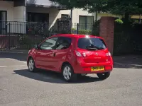 Used Renault Twingo Dynamique 75 HP (55 kW) 2013 Red Hatchback
