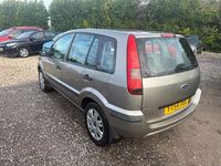 Used Ford Fusion 79 HP (58 kW) 2004 Silver Hatchback