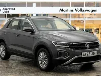 Usado VW T-Roc Life 110 HP (80 kW) 2022 Cinzento SUV