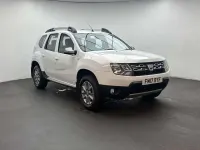 Used Dacia Duster Lauréate 125 HP (91 kW) 2017 White SUV