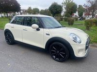 Used Mini Cooper Hatch 136 HP (100 kW) 2018 White Hatchback