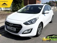 Used Hyundai i30 SE 100 HP (73 kW) 2015 White Hatchback