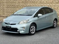 Used Toyota Prius 136 HP (100 kW) 2013 Green Hatchback