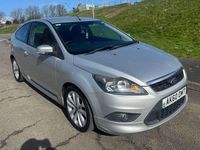 Used Ford Focus Zetec 110 HP (80 kW) 2010 Silver Hatchback
