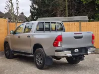 Used Toyota HiLux Active 150 HP (110 kW) 2017 Silver Pickup